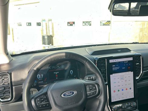 Used 2024 Ford Ranger Lariat w/ Trailer Tow Package image 31