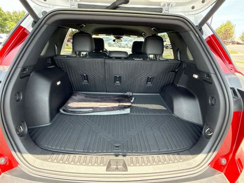 Used 2025 Chevrolet Equinox ACTIV w/ Convenience Package III AWD/4WD image 17