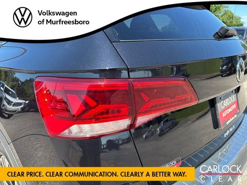 Certified 2023 Volkswagen Taos SE FWD image 16