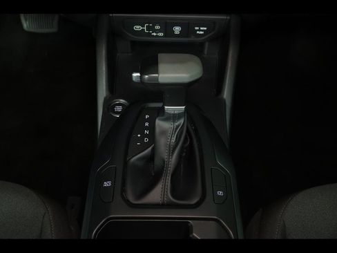 Used 2025 Kia K4 LXS image 26