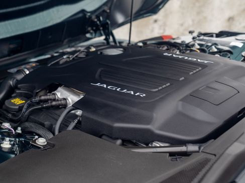 Used 2023 Jaguar F-TYPE R AWD/4WD image 30