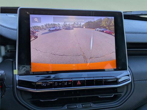 New 2026 Jeep Compass Latitude w/ Sun and Sound Group AWD/4WD image 31