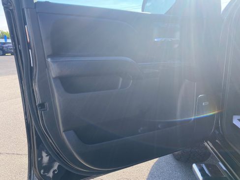 Used 2016 GMC Sierra 1500 Denali AWD/4WD image 9
