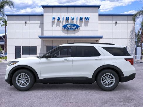 New 2026 Ford Explorer Active AWD/4WD image 3