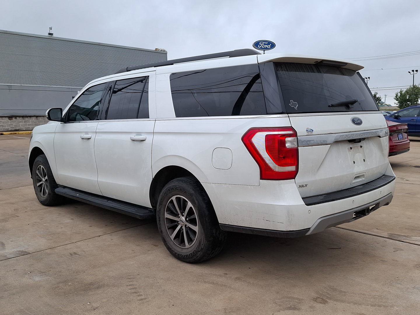 Used 2020 Ford Expedition Max XLT w/ Equipment Group 201A AWD/4WD image 8