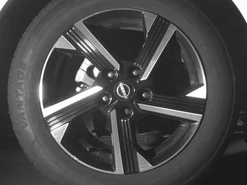 Used 2025 Nissan Sentra SV FWD image 15