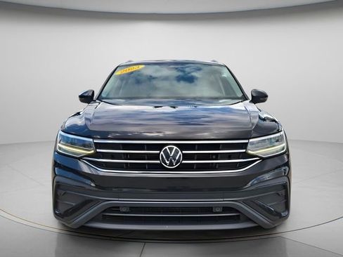 Used 2023 Volkswagen Tiguan SE FWD image 5