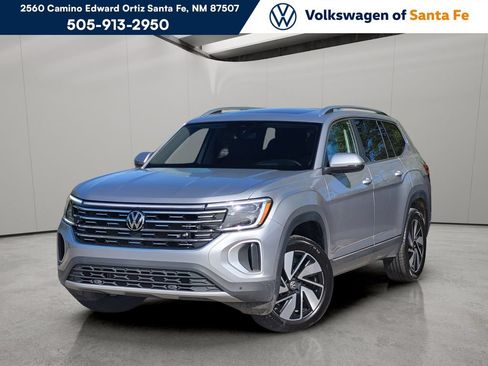 Used 2025 Volkswagen Atlas SEL AWD/4WD image 1