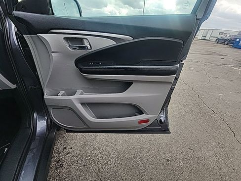 Used 2019 Honda Pilot EX image 31