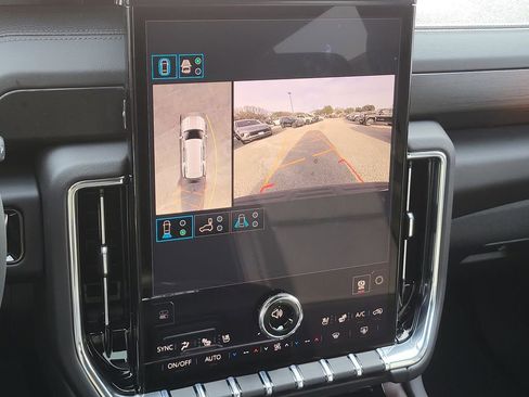 New 2026 GMC Yukon Denali image 10