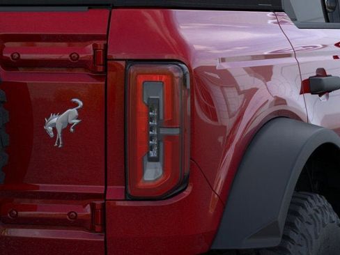 New 2026 Ford Bronco Badlands w/ Sasquatch Package AWD/4WD image 23