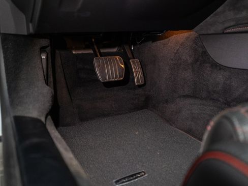 Used 2020 Jaguar F-TYPE SVR image 81