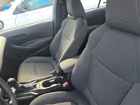 Used 2022 Toyota Corolla LE image 15