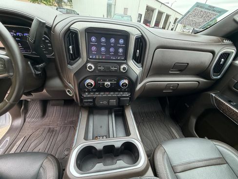 Used 2023 GMC Sierra 2500 Denali w/ Denali Ultimate Package AWD/4WD image 21