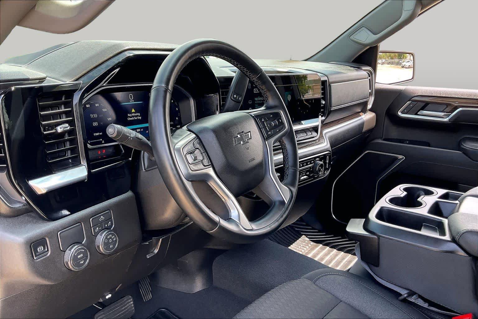 Used 2026 Chevrolet Silverado 1500 RST RWD image 30