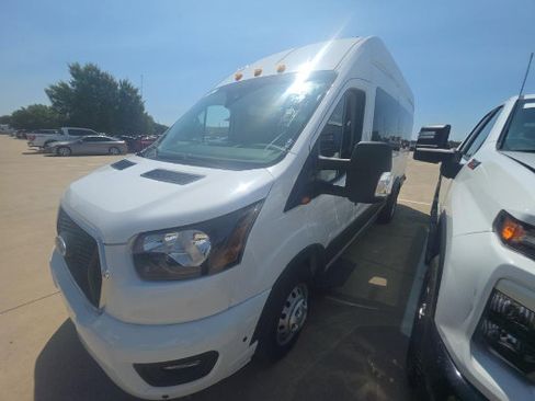 Used 2024 Ford Transit 350 XLT RWD image 2