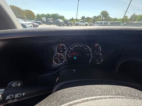 Used 2014 Chevrolet Express 2500 image 14