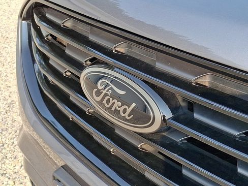 Used 2023 Ford Edge SE w/ Black Appearance Package AWD/4WD image 32