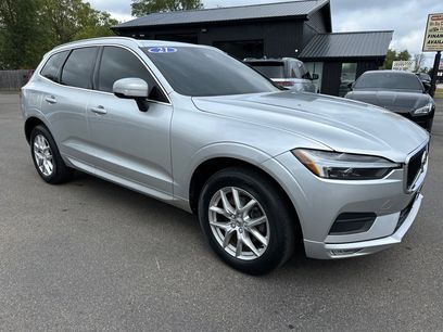 Used 2021 Volvo XC60 T5 Momentum