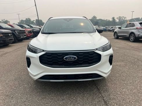 Certified 2024 Ford Escape ST-Line w/ Tech Pack #1 AWD/4WD image 2