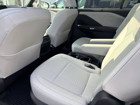 Used 2025 Lexus TX 350 AWD w/ Technology Package image 9