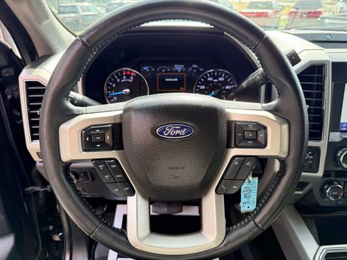 Used 2021 Ford F250 Lariat w/ Lariat Value Package image 28