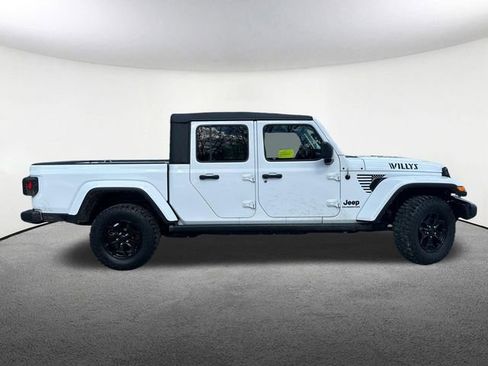 Used 2021 Jeep Gladiator Willys AWD/4WD image 15