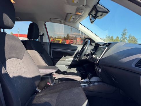 Used 2021 Mitsubishi Outlander Sport SE AWD/4WD image 14