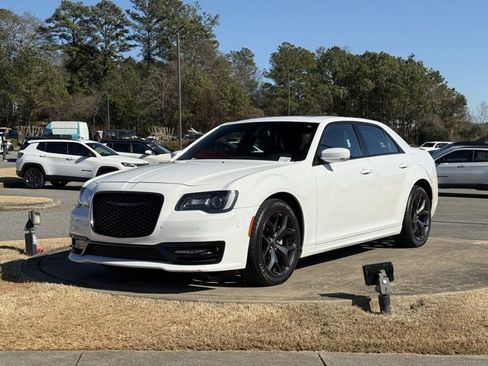 Used 2022 Chrysler 300 S image 3