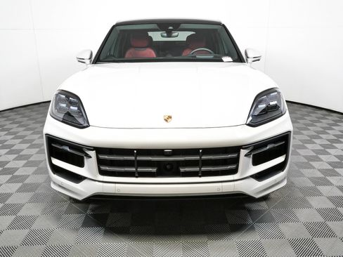 Certified 2026 Porsche Cayenne E-Hybrid Coupe AWD/4WD image 36