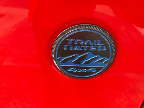 Used 2024 Jeep Wrangler Unlimited w/ Convenience Group AWD/4WD image 21