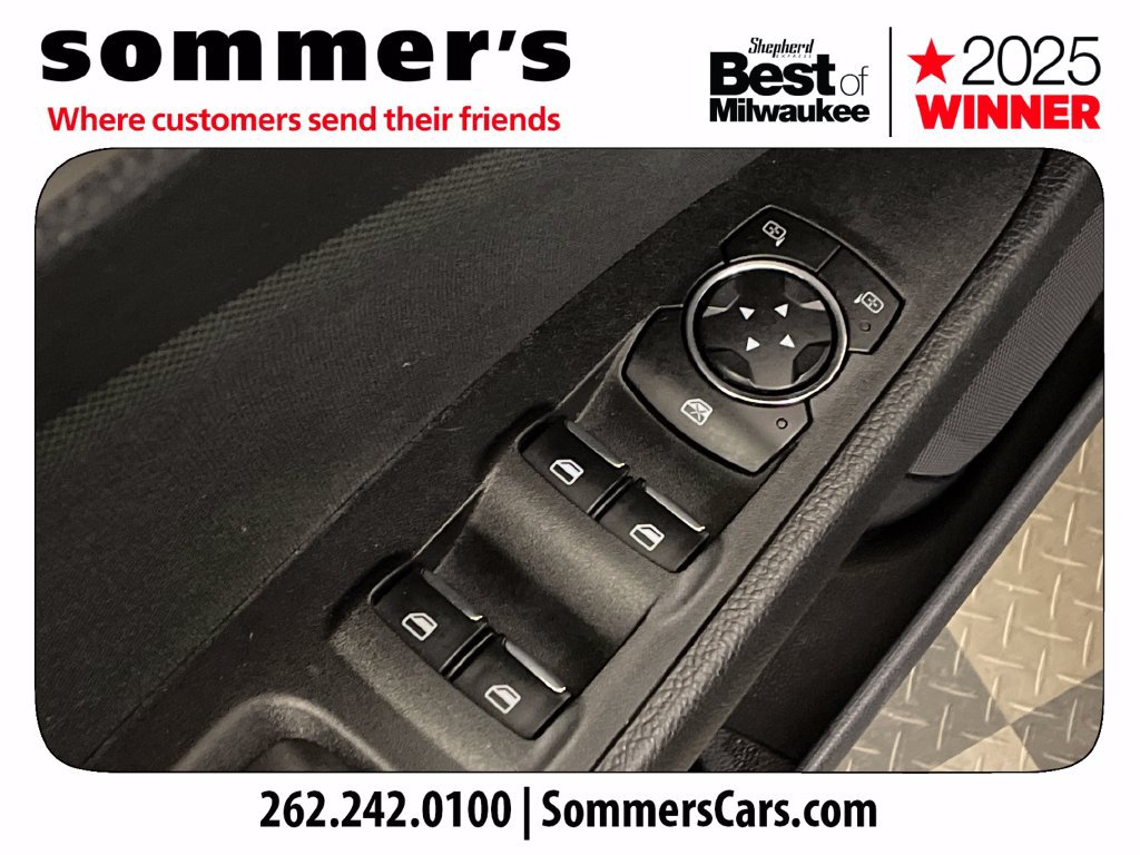 Used 2018 Ford Fusion SE FWD image 11