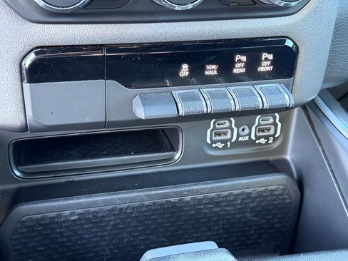 Used 2022 RAM 1500 Big Horn image 35