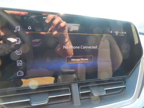 New 2025 Chevrolet Trax LT w/ Sunroof Package image 21