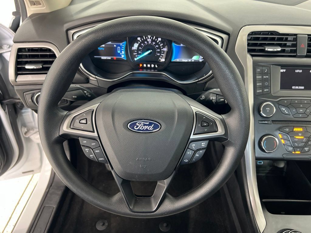 Used 2018 Ford Fusion S FWD image 11