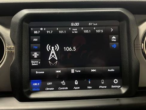 Used 2023 Jeep Gladiator Overland image 29