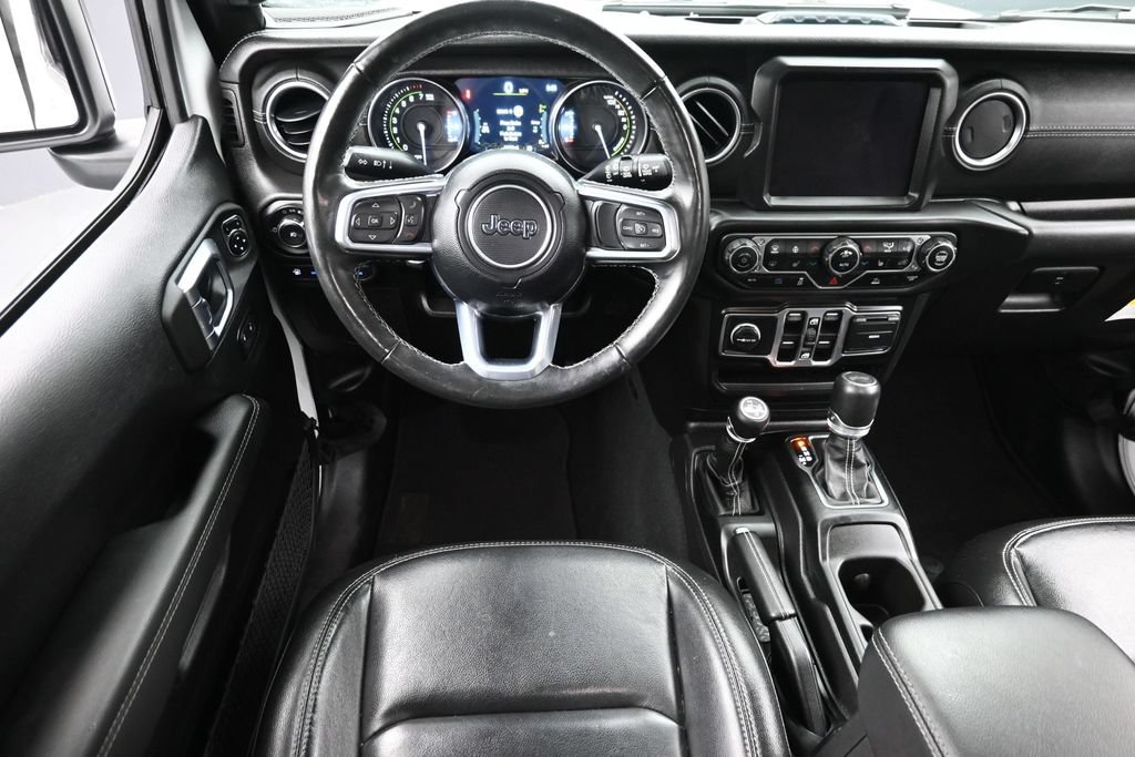 Used 2023 Jeep Wrangler Unlimited Sahara w/ Cold Weather Group AWD/4WD image 14