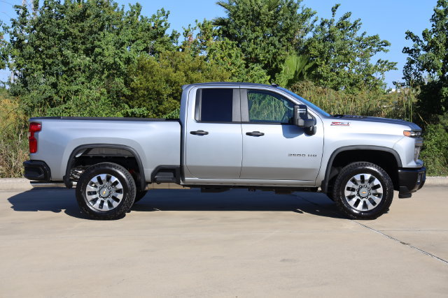 New 2026 Chevrolet Silverado 2500 Custom w/ Custom Value Package AWD/4WD image 4