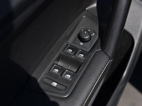 Used 2022 Volkswagen Tiguan S AWD/4WD image 8