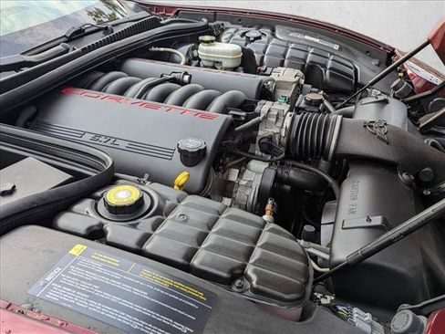 Used 2003 Chevrolet Corvette Coupe w/ Preferred Equipment Group RWD image 17