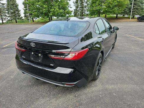 Used 2025 Toyota Camry SE FWD image 6