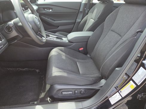 Used 2025 Honda Accord SE image 23