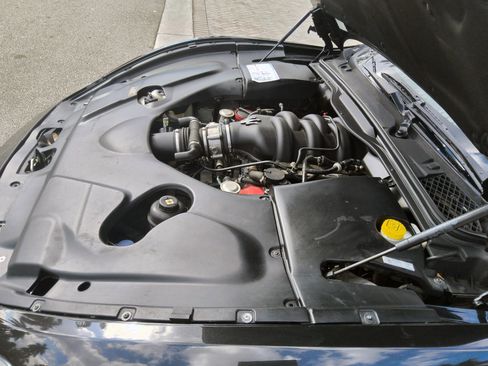 Used 2016 Maserati GranTurismo MC Centennial image 36