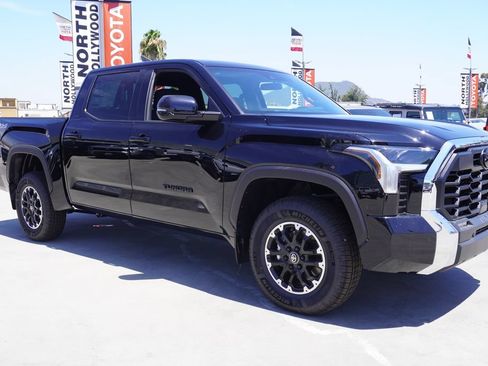 New 2026 Toyota Tundra SR5 AWD/4WD image 3