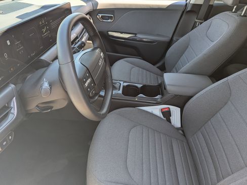 Certified 2025 Kia K4 EX FWD image 17