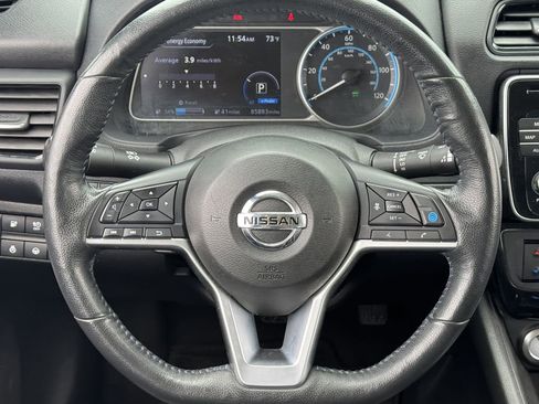 Used 2018 Nissan Leaf SL w/ SL Technology Package FWD image 14