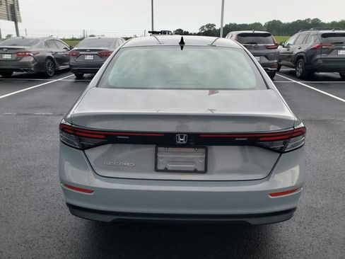 Used 2025 Honda Accord SE image 6