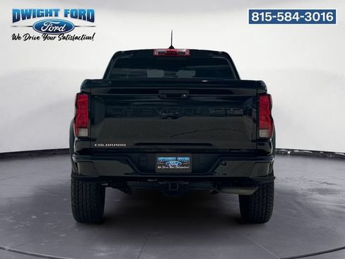 Used 2024 Chevrolet Colorado Trail Boss w/ Advanced Trailering Package AWD/4WD image 4
