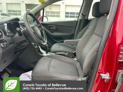 Used 2015 Chevrolet Trax LT FWD image 17