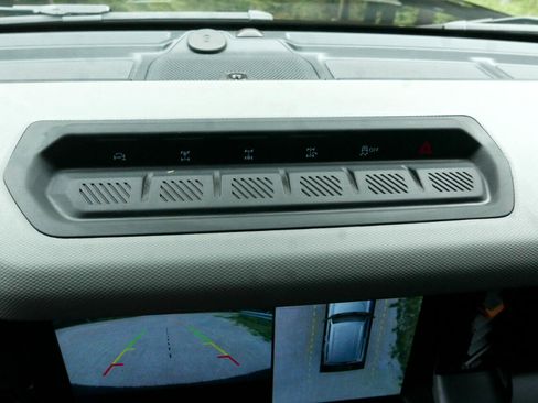 Used 2021 Ford Bronco Badlands image 31